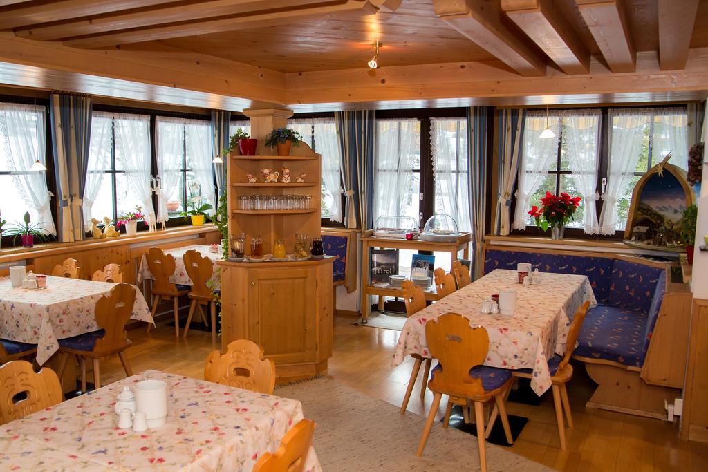 Hotel Almhof-Reithof Pitztal Sankt Leonhard im Pitztal Exterior foto